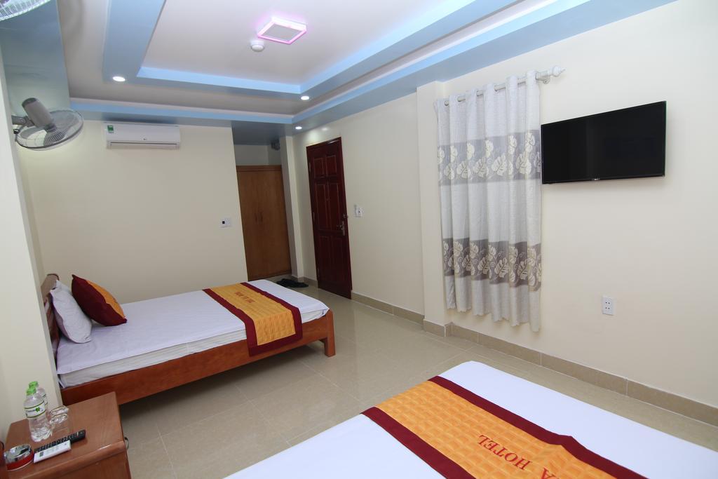 Thu Ha Hotel Dong Khe Sau Buitenkant foto